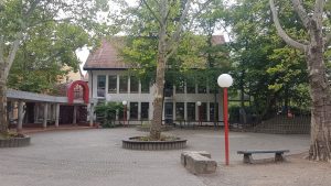 Der Schulhof der Martinus-Grundschule in Mainz-Gonsenheim. Foto: Bistum Mainz